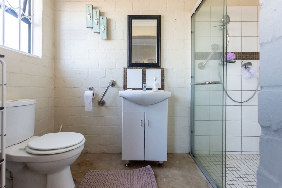 13 Bedroom Property for Sale in Olifantskop Western Cape